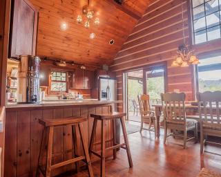 Luxurious Mountain Retreat with Hot Tub Jacuzzi Suite & Wood-Burning Fireplace - 10 Min to Boone - 8