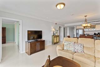 Beachfront - Best View 2BR condo - E422-2 - 4