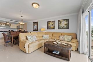 Beachfront - Best View 2BR condo - E422-2 - 5