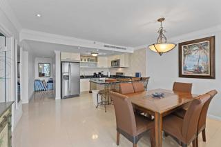 Beachfront - Best View 2BR condo - E422-2 - 2