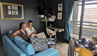 Premium Stay in Central Johannesburg Cultural Heart - Hallmark House - 0