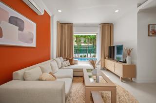Romantic Beach Escape - Stunning 1 Bedroom Suite with Pool & Garden View - 8
