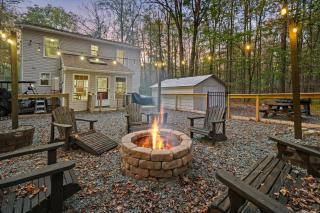 Pocono Lake Escape, includes Golf Cart, Hot Tub - 9