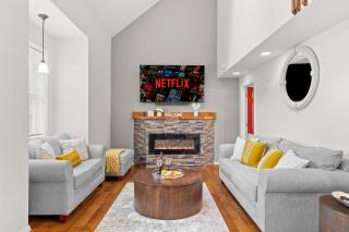 Pocono Lake Escape, includes Golf Cart, Hot Tub - 2