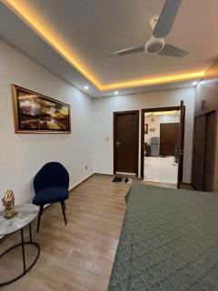 Modern 1-Bed Apartment in Eleven Heights 3 - 9