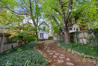 High Street Hideaway - For 8 - 5