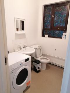 4 Bedroom Private Suite - 6