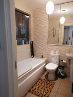 4 Bedroom Private Suite - 4