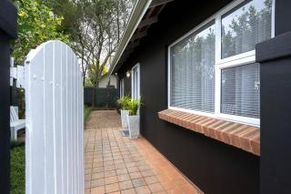 Hilton House One - 6