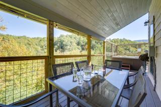 Game Room, Hot Tub, Pool and Views Gatlinburg Cabin - 8