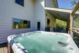 Game Room, Hot Tub, Pool and Views Gatlinburg Cabin - 6