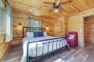 Game Room, Hot Tub, Pool and Views Gatlinburg Cabin - 1