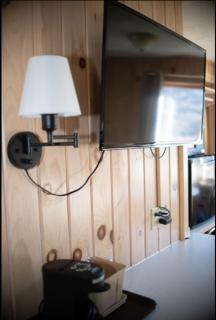 Smith's Colonial Motel - 9