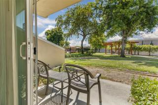 Best Western Plus Garden Court Inn - 1