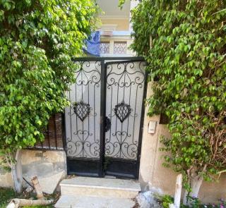 Apartment in the Heart of Sheikh Zayed - 6