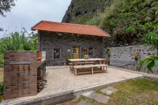 The Yellow Cottage Nature House São Vicente Madeira Island - 2