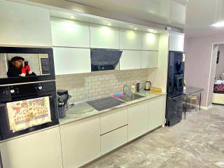 Two-Bedroom Apartment in Kutaisi Nest 1, New Linen, Free Parking - 4