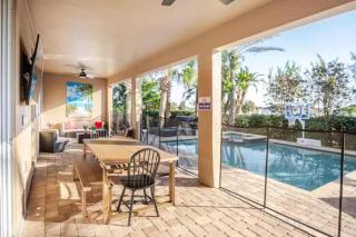 Epic 8Br 8Ba 4k sq ft Villa with Movie Theater Private Pool Spa Sauna Hot Tub Firepit Gaming Room and Arcade - 10mins from Disney Orlando FL - 2