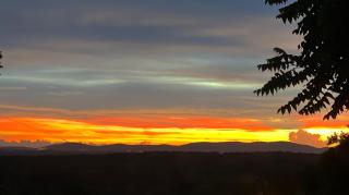 Elegant 3BR 2BA Retreat Near Ball Ground & Venues - 7