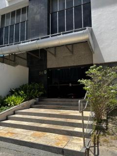 Quarto a 10m da praia ao lado de Pubs e Restaurantes - 6