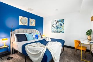 Spacious Luxury Villas in the heart of LA! Free parking and Jacuzzi - 3