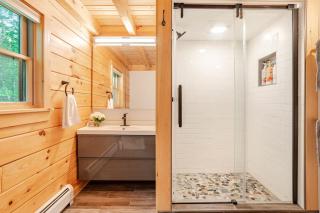 The Greylock Cabin - 9