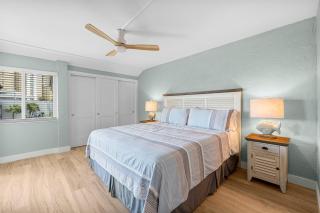 Charming Beachfront Condo with Stunning Views - 5