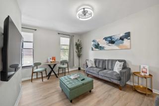 The Luxe Pearl Residences 872-5 - 0