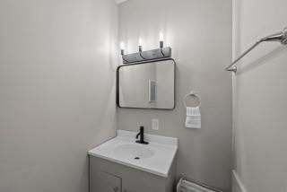 The Luxe Pearl Residences 872-5 - 3