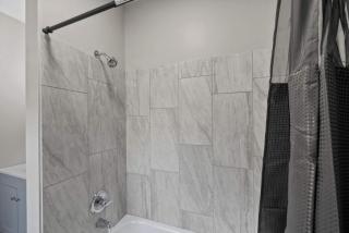 The Luxe Pearl Residences 872-5 - 2