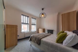 4 bedroom 2 bath beautiful Victorian house - 6