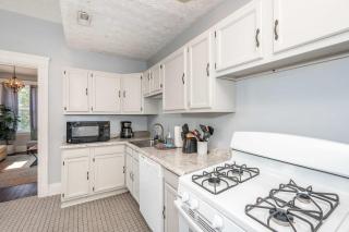 Queen City Suites 2 - For 4 - 9