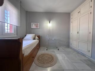 Villa Brisa Beach & Grill House - 6