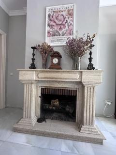 Villa Brisa Beach & Grill House - 4