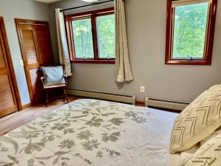 Charlemont Chalet - A 15 Acre Private Retreat - 9