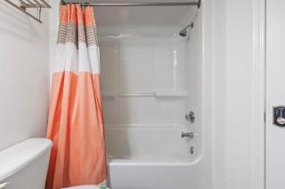 Shell Yeah! Location, Pools, Fun - 1