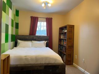 Charming Town House in Fantastic Gaithersburg - 1