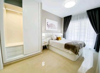 Lujoso Golden Sunset - 9