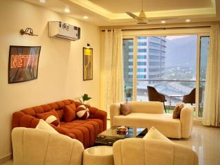 High Rise Presidential Suite in Elysium Opp Centaurus - 9