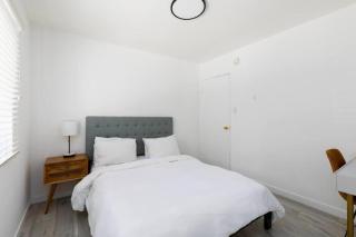 Sunny 1 Bedroom in the Heart of Venice Beach - #1 - 7