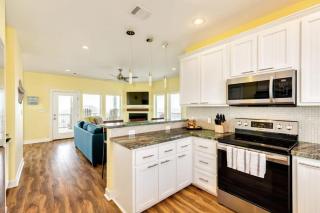 Get A Wave From It All - Ocean & Beach View - 1