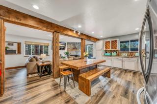 Kings Beach Retreat Hot Tub & Game Loft - 1