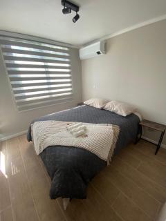 PUCÓN CENTRO SOÑADO, DEPTO NUEVO con Aire Acondicionado, Camas y Plumones ROSEN, 2 Dorm, 2 Baños, 1 Estacionamiento Subterráneo, Terraza, Wifi Alta Velocidad, Ascensor, posibilidad de visualizar El Volcán, a pasos del Casino ENJOY - 6