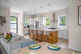 Luxury Mansion Breathtaking Skyline & Pool - Austin - 5