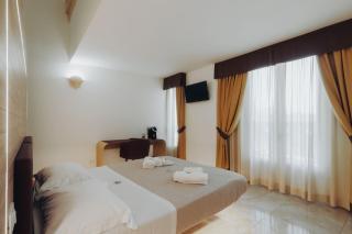 Duomo Room Comacchio - 9