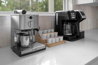 Luxury Mansion Breathtaking Skyline & Pool - Austin - 2