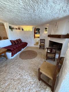 Magical Cave in Spain - Boutique Luxury Stay in Nature - 8