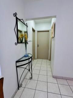 Apartamento Balneário Picarras vista mar, centro - 9