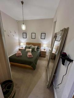 Luxury 1 Bedroom Flat in Great Location - 2