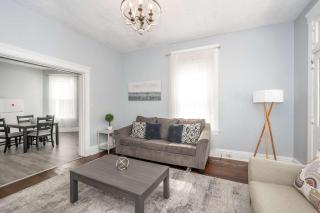 Queen City Suites 1 - For 3 - 1